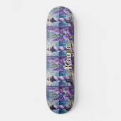 Paarse Vuurtoren w / Foxglove & Iris Gepersonalise Persoonlijk Skateboard (Voorkant)