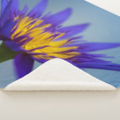 Paarse Water Lily Sherpa Deken (3/4)