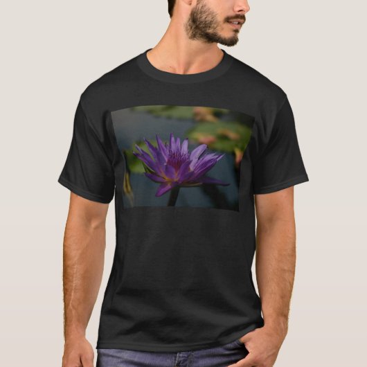 Paarse waterlily t-shirt (Voorkant)