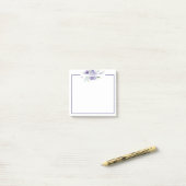 Paarse waterverf bloemstuk gepersonaliseerd post-it® notes (Op bureau)