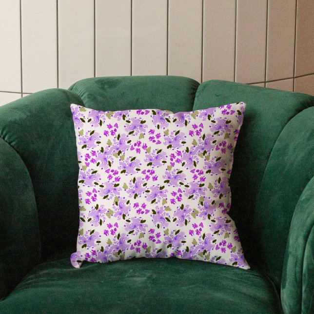 Paarse Waterverf Floral Garden Sierkussen (Purple Watercolor Floral Garden Throw Pillow)