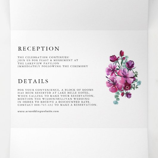 Paarse Waterverf Floral Heart Bouquet Wedding Drieluik Uitnodiging (Binnenkant midden)