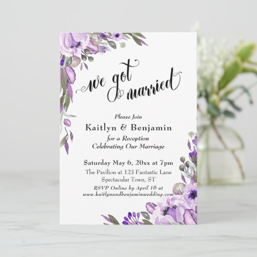 Paarse Waterverf Floral We kregen een gehuwde Typo Kaart (Staand voorkant)