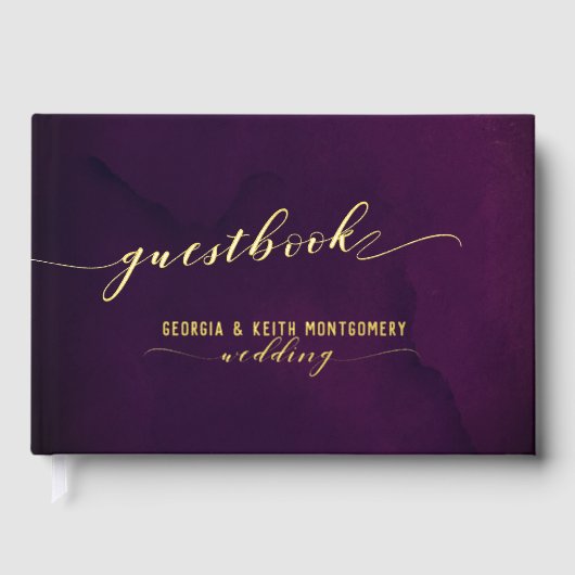 Paarse Waterverf Gold Script Elegant Wedding Gastenboek (Voorkant)