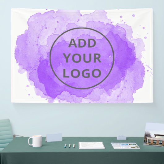 Paarse waterverf penseelstreek uploadt uw logo spandoek (Beurs)