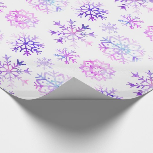 Paarse Waterverf Snowflake-kerstontwerp Cadeaupapier (Hoek)