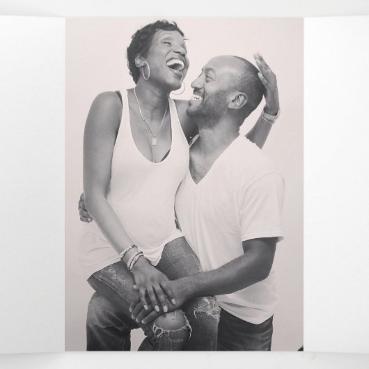 Paarse waterverf spetterende kunst met bruiloft drieluik programma (Binnenkant midden)