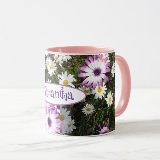 Paarse White Daisy Flower Garden  naam Mok (Voorkant rechts)