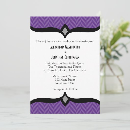 Paarse White Herringbone Wedding Invitation Kaart (Staand voorkant)