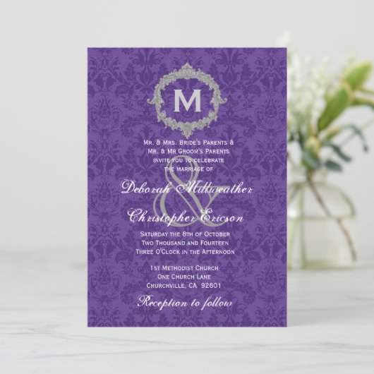 Paarse White Silver  Monogram Wedding V021 Kaart (Staand voorkant)