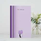 Paarse Wildbloemen in ketting Vase Artwork, aangep Briefpapier (Staand voorkant)