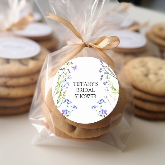 Paarse Wilde Bloem Delicate Bruiloftsshower Ronde Sticker