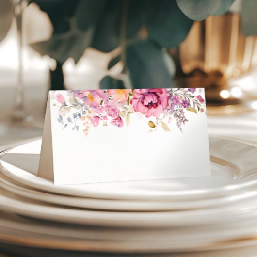 Paarse wilde bloemen bruiloft plaatskaartje