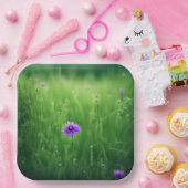 Paarse wilde bloemen in groen veld papieren bordje (Feest)