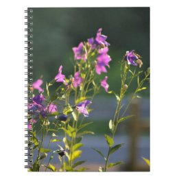 Paarse wilde bloemen notitieboek