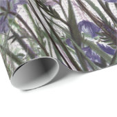 Paarse wilde bloemen op de  krant: cadeaupapier (Rol Hoek)