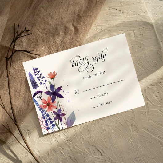 Paarse Wildflower Garden Wedding RSVP Kaartje
