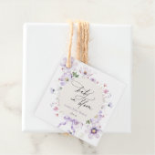 Paarse Wildflower Krans Baby in Bloom Bedankjes Labels (In situ)