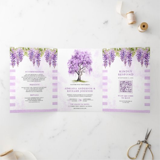 Paarse Wisteria Bloemenboom Foto QR Code Bruiloft Drieluik Uitnodiging (Binnen)