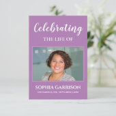 Paarse witte begrafenis gebed Kaart met foto (Staand voorkant)