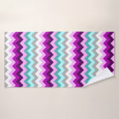 Paarse witte Blauwgroen Chevrons badhanddoek (Badhanddoek)