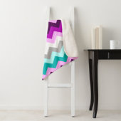 Paarse Witte Blauwgroen Chevrons Grote Sherpa Deke Sherpa Deken (In situ)