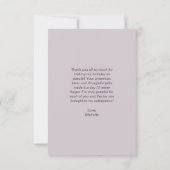 Paarse witte bloemen vlinders verjaardag bedankkaart (Achterkant)