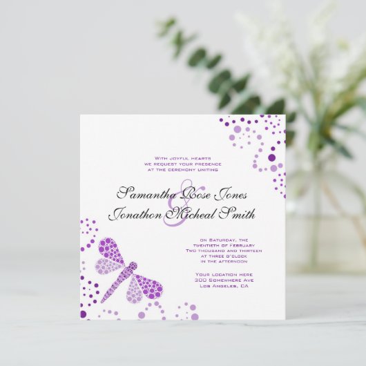 Paarse witte dragonfly pointilism - aangepast huwe kaart (Staand voorkant)