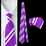 Paarse witte gestreepte patroon stropdas<br><div class="desc">Paarse Wit Gestreepte Patroon stropdas.</div>