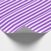 Paarse witte, gestreepte patroonpartij cadeaupapier (Hoek)