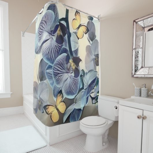 Paarse witte orchidee bloemenvlinder douchegordijn (In situ)