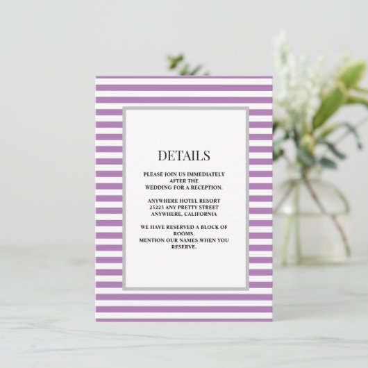 Paarse/witte strepen ingelijste bruiloft details informatiekaartje (Staand voorkant)