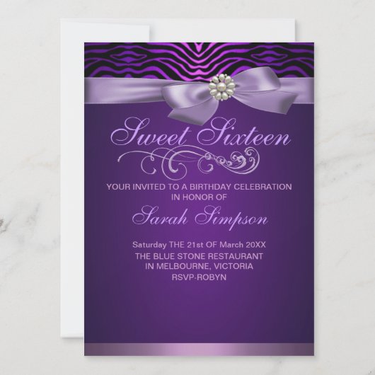 Paarse Zebra Print & Bow Sweet16 Verjaardag Uitnod Kaart (Achterkant)