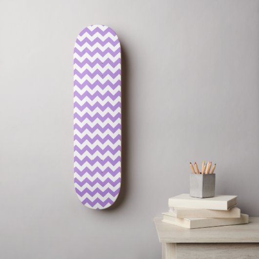 Paarse zigzag, Paarse chevron, geometrisch patroon Persoonlijk Skateboard (Muurkunst)