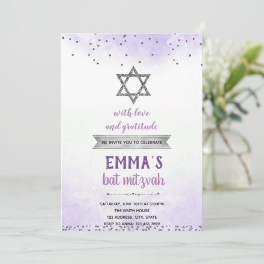 Paarse zilveren bat mizvah uitnodiging (Staand voorkant)