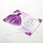 Paarse zilveren bloemige quinceanera folie uitnodiging (Gedraaid)