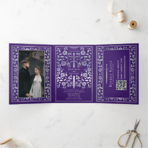 Paarse zilveren Royal Medieval Sword Wedding QR Co Drieluik Uitnodiging