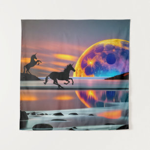 Paarse zon, eenhoorns, volle maan op het strand wandkleed