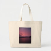 Paarse zonsondergang op het Arrowimeer Grote Tote Bag (Voorkant)