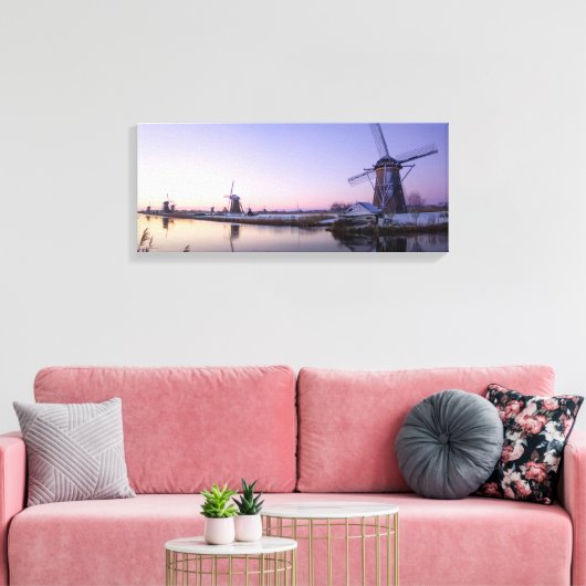 Paarse zonsopgang over de windmolens canvas print (Insitu (Woonkamer))