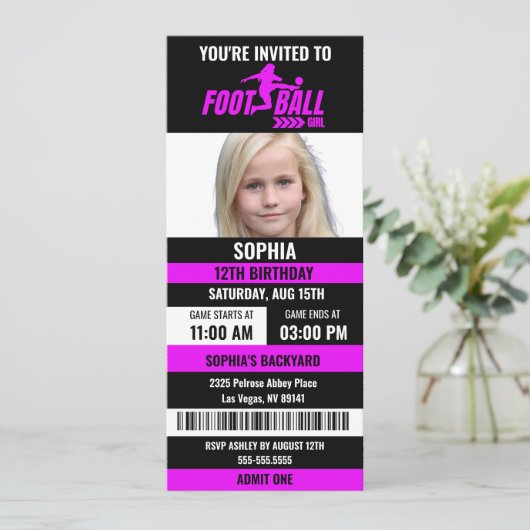 Paarse Zwarte Football Ticket Verjaardag Foto Invi Kaart (Staand voorkant)
