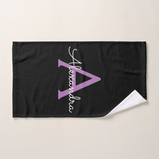 Paarse Zwarte Meisjesachtige Script Monogram Naam Handdoek (Handdoek)