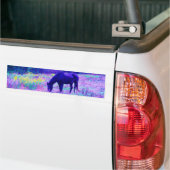 Paarse zwarte paarden in het regenboogveld bumpersticker (Op Truck)