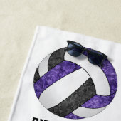 paarse zwarte team kleuren meisjesachtige volleyba strandlaken (In situ)