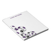 paarse zwarte voetballen accent aangepaste naam notitieblok (Schuin)