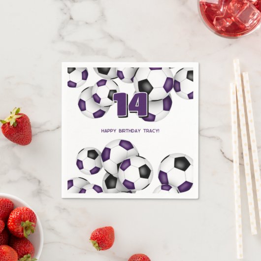 paarse zwarte voetbalteam kleuren verjaardagsfeest servet (Insitu)