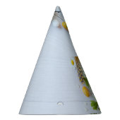 Paas kersenpruim: gele eieren. feesthoedjes (Rechts)