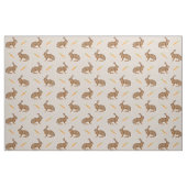 Paas lente haas konijnen en wortels op beige stof (Fat Quarter)