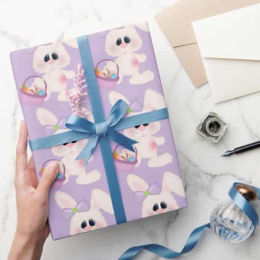 Paasbroodrooster met papier voor het verpakken van (Geschenken)