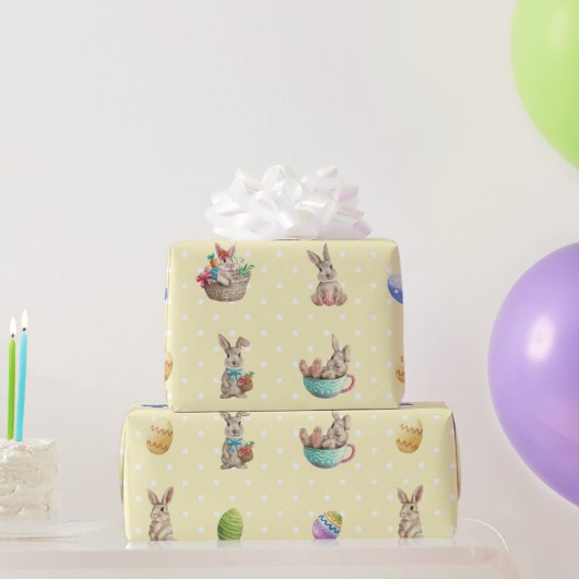 paasbundels en gekleurde eieren gele pokadots cadeaupapier (Feestgeschenken)